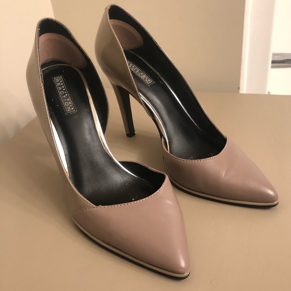 Kenneth Cole Reaction Shoes - Gorgeous Kenneth Cole NUDE Heels